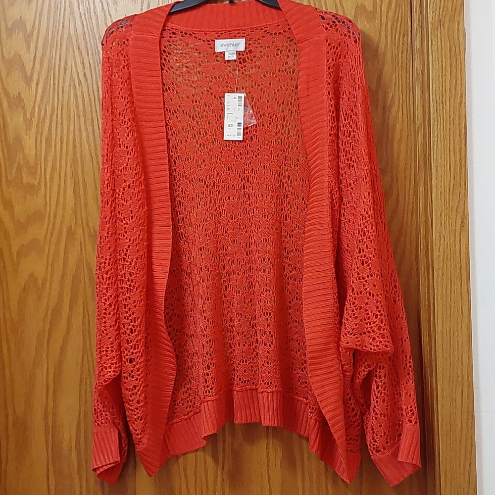 Womens Avenue Long Sleeve Embroidered Cardigan Sweater  Size 26/28
